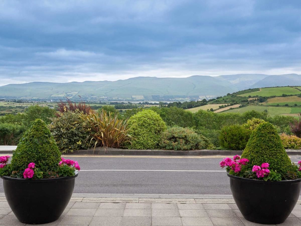 Отель Ballyroe Heights Hotel Трали